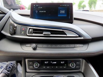 2019 BMW I8 — миниатюра 16