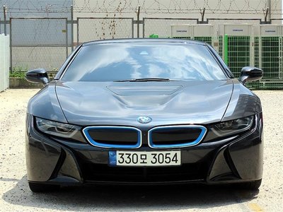 2019 BMW I8 — фото 5