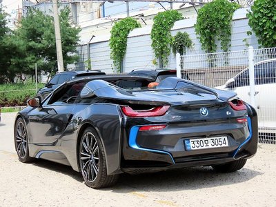 2019 BMW I8 — фото 4