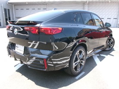 صورة 5 لـ 2026 BMW X2