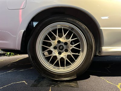 NISSAN SKYLINE GT-R - 4