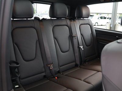صورة مصغرة 39 لـ 2023 Mercedes-BENZ V-CLASS