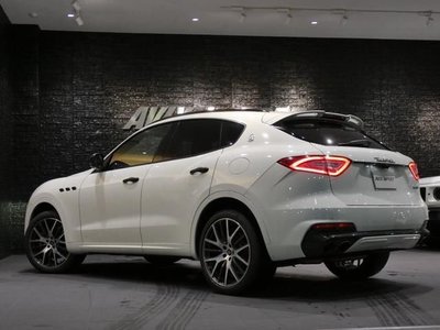 2019 Maserati LEVANTE 照片 2