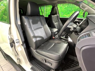 TOYOTA LAND CRUISER PRADO - 10