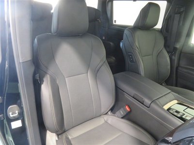 2024 Toyota ALPHARD — фото 10