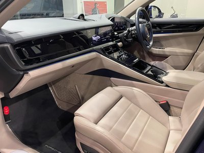 صورة مصغرة 45 لـ 2024 Porsche PANAMERA