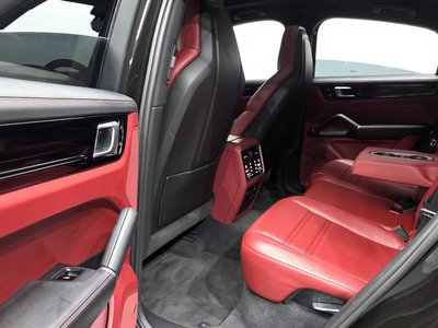 2020 Porsche CAYENNE thumbnail 11