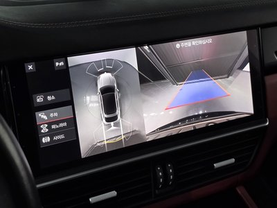 2020 Porsche CAYENNE thumbnail 14