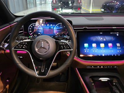 MERCEDES-BENZ E-CLASS - 4