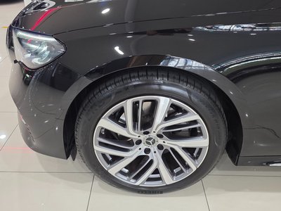 MERCEDES-BENZ E-CLASS - 6