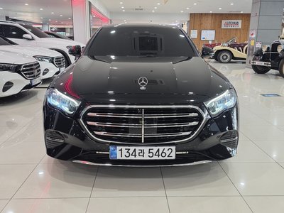 MERCEDES-BENZ E-CLASS - 2