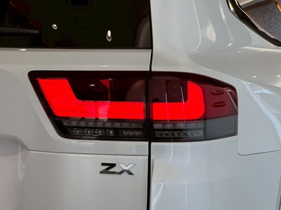 2025 Toyota LAND CRUISER 300 缩略图 32