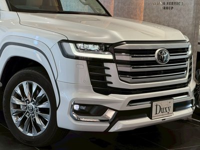 صورة 9 لـ 2025 Toyota LAND CRUISER 300