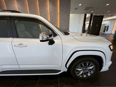 2025 Toyota LAND CRUISER 300 缩略图 26