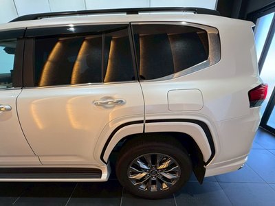 2025 Toyota LAND CRUISER 300 缩略图 29