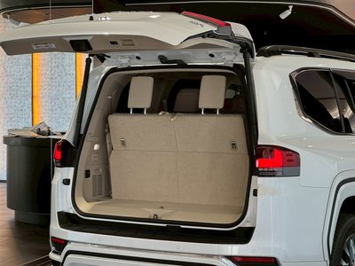 2025 Toyota LAND CRUISER 300 缩略图 36