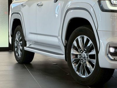2025 Toyota LAND CRUISER 300 缩略图 12