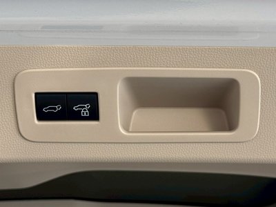 2025 Toyota LAND CRUISER 300 缩略图 40