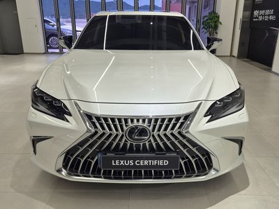 صورة 2 لـ 2025 Lexus ES