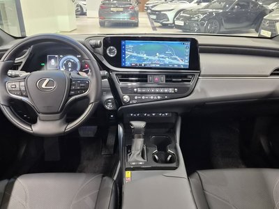 صورة 5 لـ 2025 Lexus ES