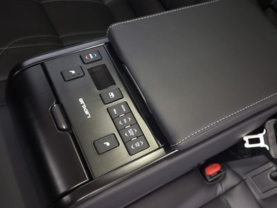 2025 Lexus ES — миниатюра 19