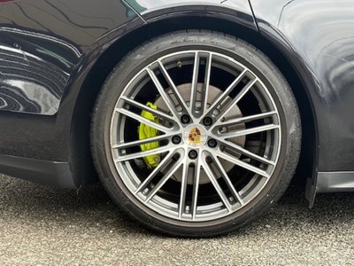 PORSCHE PANAMERA - 8