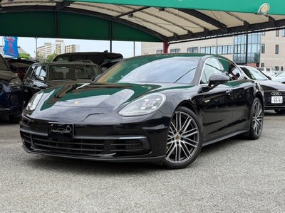 PORSCHE PANAMERA - 1