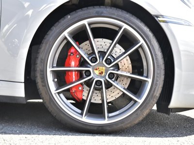 PORSCHE 911 - 8