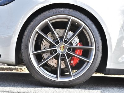PORSCHE 911 - 9