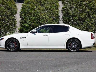 2010 Maserati QUATTROPORTE — миниатюра 12