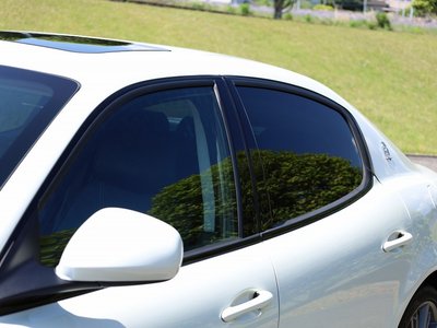 2010 Maserati QUATTROPORTE — миниатюра 17
