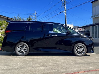 TOYOTA ALPHARD - 4