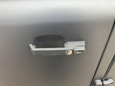 2005 LAND Rover DEFENDER 缩略图 11