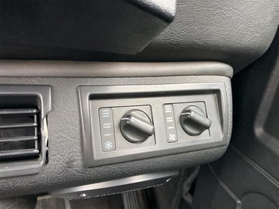 2005 LAND Rover DEFENDER 缩略图 50