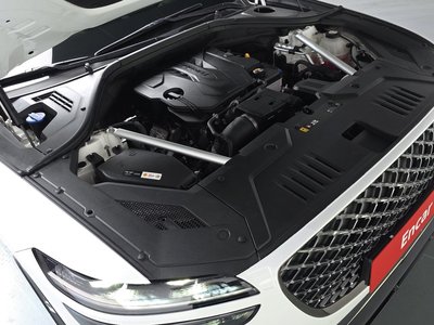 صورة 7 لـ 2022 Genesis GV70