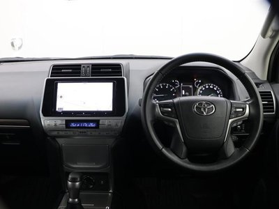 TOYOTA LAND CRUISER PRADO - 5