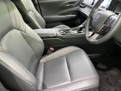 2025 Toyota CROWN SPORT photo 4