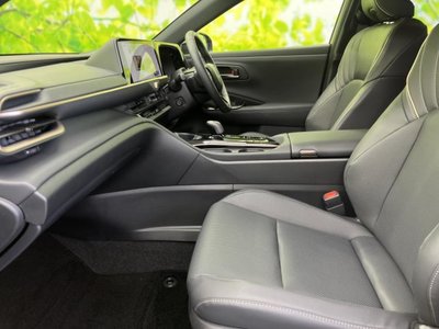 2025 Toyota CROWN SPORT photo 6