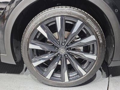 TOYOTA CROWN CROSSOVER - 6