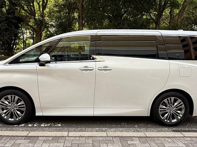 TOYOTA ALPHARD - 4