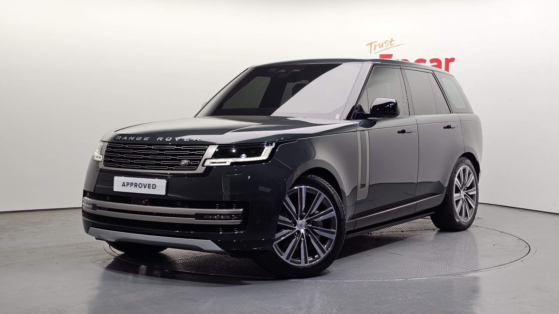 LAND ROVER RANGE ROVER - View 1