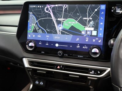صورة مصغرة 17 لـ 2024 Lexus RX
