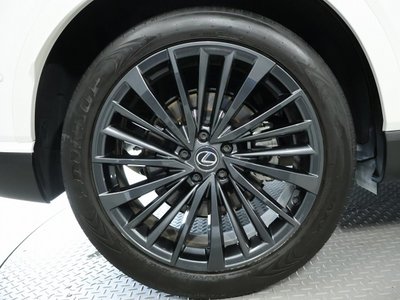 صورة مصغرة 13 لـ 2024 Lexus RX