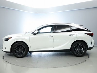 صورة 3 لـ 2024 Lexus RX