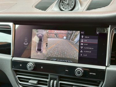 صورة 6 لـ 2023 Porsche MACAN