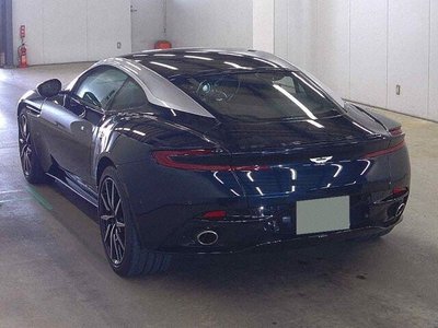 ASTON MARTIN DB11 - 2