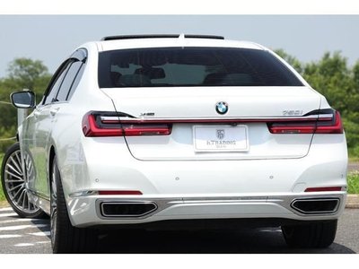 2019 BMW 7 SERIES — фото 2