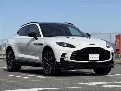 ASTON MARTIN DBX - 8