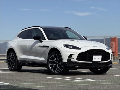 ASTON MARTIN DBX - 1