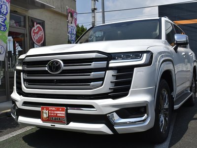 صورة 1 لـ 2025 Toyota LAND CRUISER 300